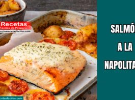 Salmón a la Napolitana con tomates y papas asadas al horno