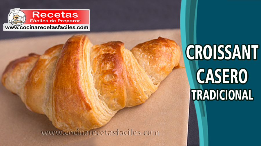Croissant casero tradicional