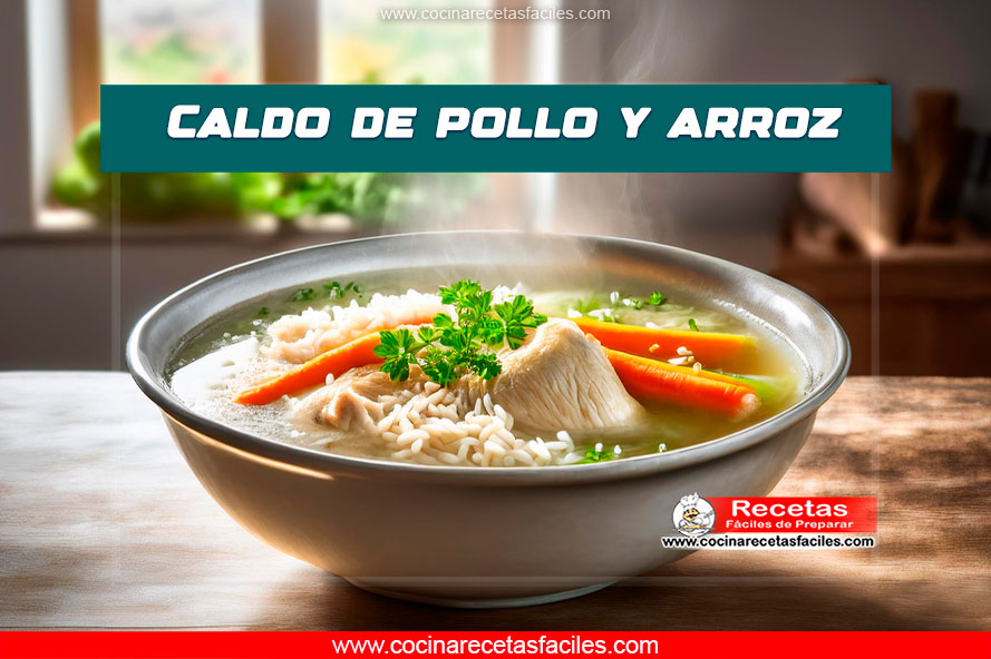 Tazón de caldo de pollo con arroz y zanahorias