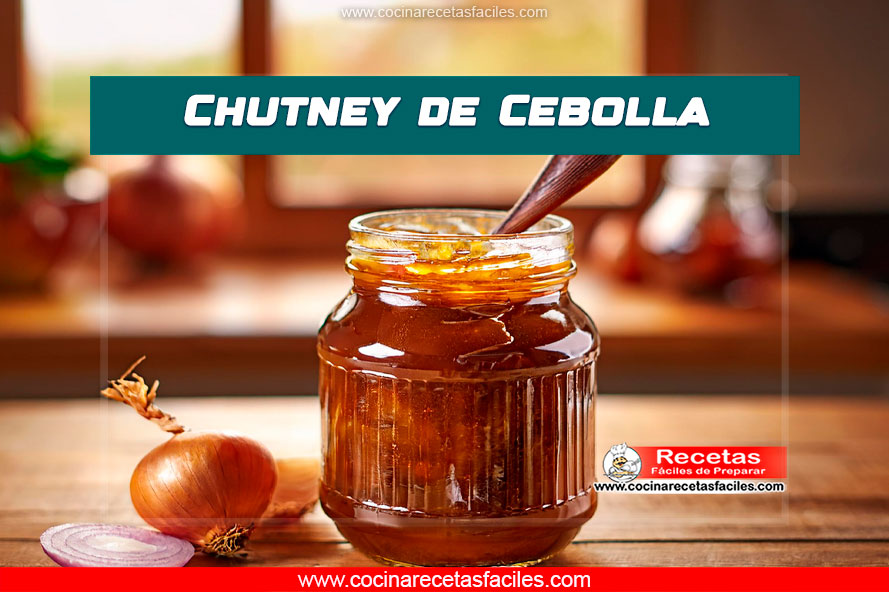 Chutney de cebolla casero en un frasco de vidrio