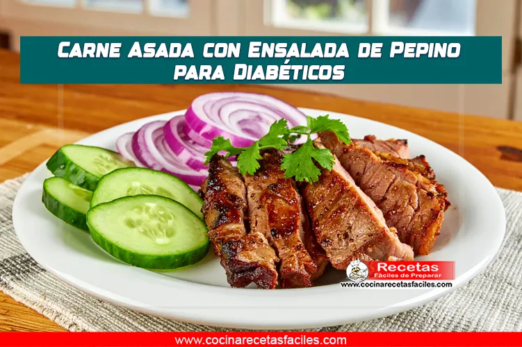 Tiras de carne asada con ensalada de pepino y cebolla morada, plato saludable apto para diabéticos