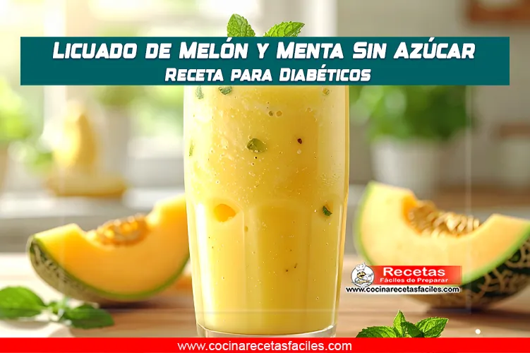 Licuado de melón y menta sin azúcar en vaso alto con hielo y decoración de menta fresca.