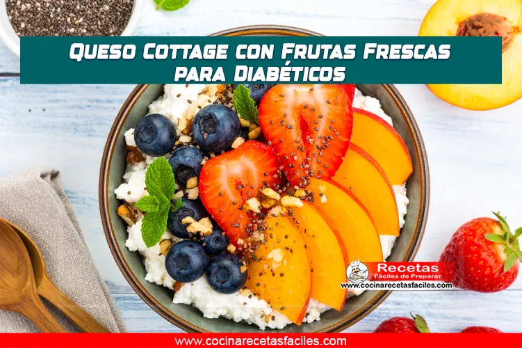 Queso cottage con frutas frescas, semillas y nueces, ideal para diabéticos