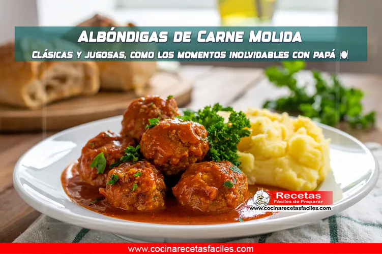 Albóndigas de carne molida en salsa con puré de papas